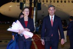 Thủ tướng Công quốc Liechtenstein Brigitte Haas đến Hà Nội, bắt đầu thăm chính thức Việt Nam