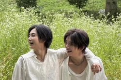 'Bộ đ&ocirc;i bạch nguyệt quang' của SEVENTEEN mở rộng sự hiện diện to&agrave;n cầu