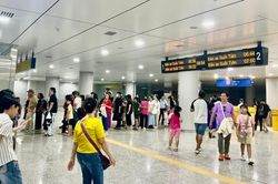 Metro Bến Thành - Suối Tiên tạm ngưng hoạt động do mất điện