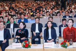 Hơn 366 tỷ đồng hưởng ứng Th&aacute;ng cao điểm 'V&igrave; người ngh&egrave;o' năm 2026
