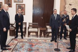 Đại sứ Nguyễn Nam Dương trình Thư ủy nhiệm lên Tổng thống Lebanon