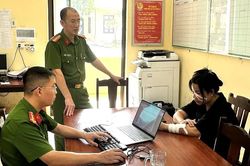 Khởi tố người phụ nữ giật thẻ, bẻ gậy của lực lượng an ninh cơ sở