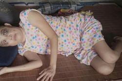 Vợ mắc bệnh hiểm nghèo, chồng và 3 con thơ gánh khoản nợ 180 triệu đồng
