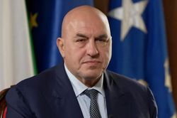 Bộ trưởng Quốc phòng Italia nói ông Trump 'mắc sai lầm lớn'