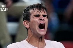 Truyền nh&acirc;n Nadal hạ gục Medvedev, v&agrave;o chung kết Thượng Hải Masters