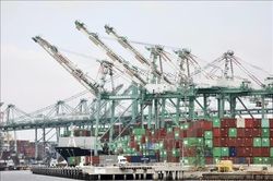 Gi&aacute; nhập khẩu tại Mỹ tăng mạnh nhất trong hơn 4 năm qua