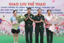Phụ nữ Bộ Tham mưu với 'Tháng Mười yêu thương'