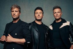 Westlife bổ sung đêm diễn thứ ba tại Singapore