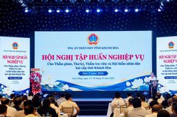 TAND hai cấp tỉnh Khánh Hòa tập huấn nghiệp vụ, tháo gỡ vướng mắc trong xét xử