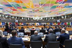 Hội nghị thượng đỉnh EU khép lại với loạt bất đồng