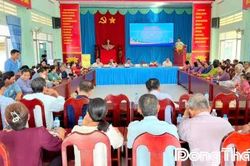X&atilde; Ph&uacute; Th&agrave;nh: Gặp gỡ, lắng nghe t&acirc;m tư hộ ngh&egrave;o, hộ cận ngh&egrave;o