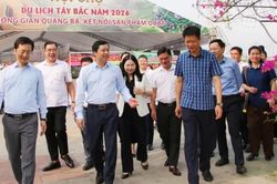 Bí thư Tỉnh ủy Dương Quốc Huy thăm Hội chợ Du lịch Tây Bắc và không gian OCOP