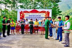 Tuyên truyền pháp luật, củng cố khối đại đoàn kết