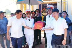 Ph&uacute; Thọ tổ chức đ&oacute;n nhận, truy điệu v&agrave; an t&aacute;ng 11 h&agrave;i cốt liệt sĩ