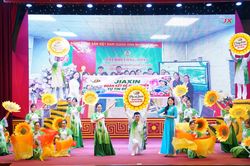 Hội thi 'Nữ cán bộ công đoàn tài năng, duyên dáng'