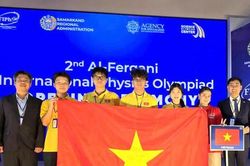 Cả 4 học sinh Việt Nam đoạt huy chương Olympic Vật lý Quốc tế Al-Fergani