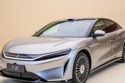 BYD Da Han: Sedan điện chạy 1.008 km, sạc gần đầy trong 9 phút