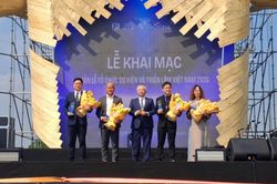 Triểm lãm quốc tế PLASE Show Hà Nội 2026 chính thức khai mạc