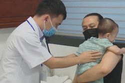 H&agrave; Nội c&oacute; h&agrave;ng trăm ca c&uacute;m nhập viện mỗi tuần, cần ch&uacute; &yacute; khi bị sốt