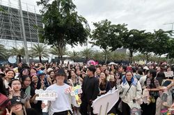Concert ATVNCG 2026 Day 2: D&agrave;n Anh T&agrave;i tiếp tục 'nghiệm thu' fan booth với loạt meme h&agrave;i hước