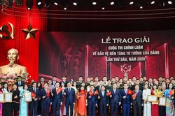 Trao giải Cuộc thi ch&iacute;nh luận bảo vệ nền tảng tư tưởng của Đảng năm 2026