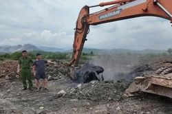 Quảng Ninh: Triệt phá đường dây vận chuyển, đổ thải và chôn lấp hàng trăm tấn rác thải công nghiệp
