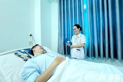 Nữ điều dưỡng trưởng tận t&acirc;m ở Bệnh viện Qu&acirc;n y 87