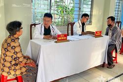 Qu&acirc;n khu 9: Kh&aacute;m bệnh, cấp thuốc miễn ph&iacute; cho hơn 300 lượt người d&acirc;n tại T&acirc;y Ninh