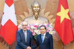 Chủ tịch Quốc hội Trần Thanh Mẫn hội kiến Tổng thống Li&ecirc;n bang Thụy Sĩ Guy Parmelin