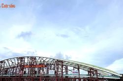 Hải tr&igrave;nh đưa 'l&aacute; dừa nước' khổng lồ vượt 124 km về trung t&acirc;m TP HCM