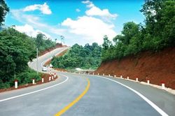 Sắp xong hơn 3.000 km đường Hồ Ch&iacute; Minh từ Cao Bằng đến C&agrave; Mau