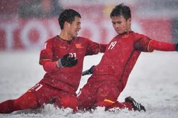 AFC đặt Quang Hải cạnh Son Heung-min v&agrave; loạt ng&ocirc;i sao ch&acirc;u &Aacute;