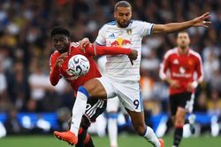 Trực tiếp Leeds 1-1 MU (Hiệp 2): MU đẩy cao đội h&igrave;nh t&igrave;m b&agrave;n thắng