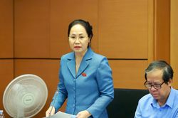 Bộ trưởng VHTTDL đề xuất chuyển nh&agrave; đất d&ocirc;i dư th&agrave;nh nơi sinh hoạt văn h&oacute;a, thể thao