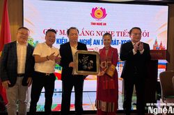 Tỉnh Nghệ An gặp mặt, lắng nghe tiếng n&oacute;i kiều b&agrave;o tại M&aacute;txcơva (Li&ecirc;n bang Nga)
