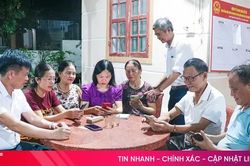Gi&uacute;p người gi&agrave; học kỹ năng số
