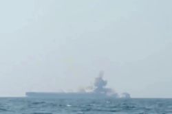 IRGC công bố video hai siêu tàu chở dầu trúng thủy lôi tại eo biển Hormuz