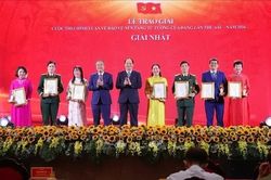 Giải đ&aacute;p những vấn đề thực tiễn, củng cố nhận thức, niềm tin x&atilde; hội