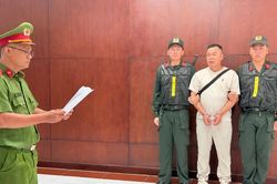 Chồng cũ Hằng Du Mục bị bắt giam v&igrave; li&ecirc;n quan đến sản phẩm t&aacute;o đỏ