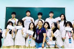 Nữ giáo viên gieo niềm tin phía sau thành công của học trò