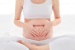 Sản phụ bị c&uacute;m m&ugrave;a, g&acirc;y dị tật thai nhi?
