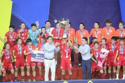Nữ TP.HCM I nối d&agrave;i kỷ lục 8 lần v&ocirc; địch li&ecirc;n tiếp