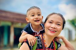 'Chiếc xe' đầu tiên theo con suốt cuộc đời