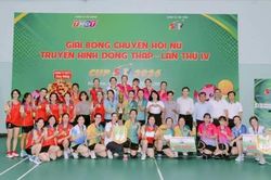 Đội C&ocirc;ng an tỉnh Đồng Th&aacute;p đoạt giải Nhất Giải B&oacute;ng chuyền hơi nữ THĐT - C&uacute;p SCTV 2026