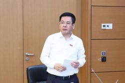 Tăng cường gi&aacute;m s&aacute;t, bảo vệ nh&agrave; đầu tư chứng kho&aacute;n
