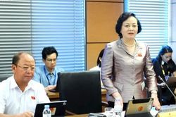 Đo&agrave;n đại biểu Quốc hội tỉnh L&agrave;o Cai g&oacute;p &yacute; nhiều giải ph&aacute;p ph&aacute;t triển kinh tế - x&atilde; hội, n&acirc;ng cao hiệu quả sử dụng ng&acirc;n s&aacute;ch