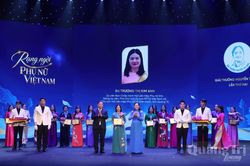 Từ việc lắng nghe...