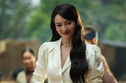 Ninh Dương Lan Ngọc vào vai cô gái yêu cuồng nhiệt trong 'Chị chị em em 3'