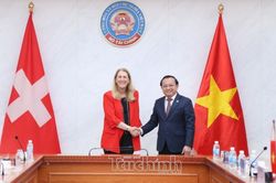 Việt Nam &ndash; Thụy Sĩ: N&acirc;ng tầm hợp t&aacute;c kinh tế - t&agrave;i ch&iacute;nh song phương
