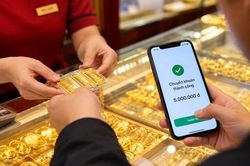 Từ 16/10, mua, b&aacute;n v&agrave;ng từ 5 triệu đồng trong ng&agrave;y phải chuyển khoản